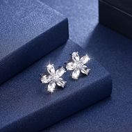 Picture of  Medium Casual Stud Earrings 3LK053718E