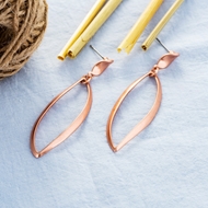 Picture of Wholesale Rose Gold Plated Classic Dangle Earrings