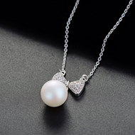 Picture of Fast Selling White Fashion Pendant Necklace with Unbeatable Quality