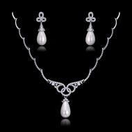 Picture of Beautiful Cubic Zirconia Platinum Plated Necklace and Earring Set