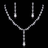 Picture of Luxury Platinum Plated Necklace and Earring Set with 3~7 Day Delivery