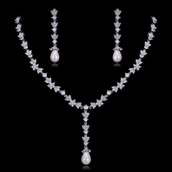 Picture of Luxury Platinum Plated Necklace and Earring Set with 3~7 Day Delivery