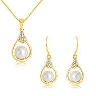 Picture of Distinctive White Platinum Plated Necklace and Earring Set with Low MOQ