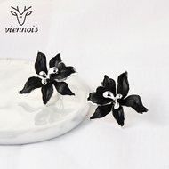 Picture of Flowers & Plants Enamel Stud Earrings with Fast Shipping