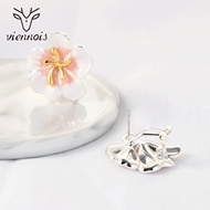 Picture of Flowers & Plants Small Stud Earrings with Fast Delivery