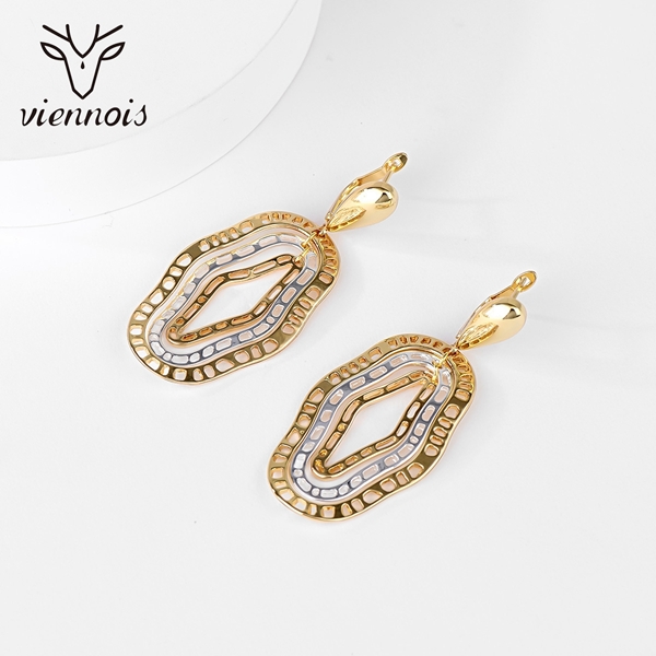 Picture of Hypoallergenic Gold Plated Dubai Dangle Earrings from Certified Factory