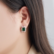 Picture of Fashionable Small Green Stud Earrings