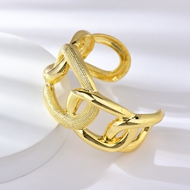 Picture of Staple Big Gold Plated Fashion Bangle