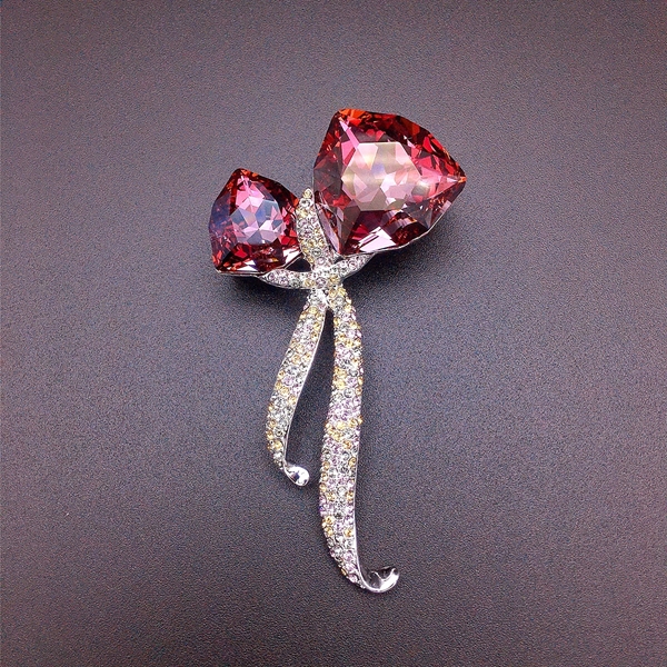 Picture of Delicate Swarovski Element Red Brooche