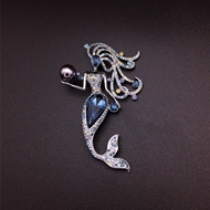Show details for Designer Platinum Plated Zinc Alloy Brooche at Factory Price Show details for Designer Platinum Plated Zinc Alloy Brooche at Factory Price