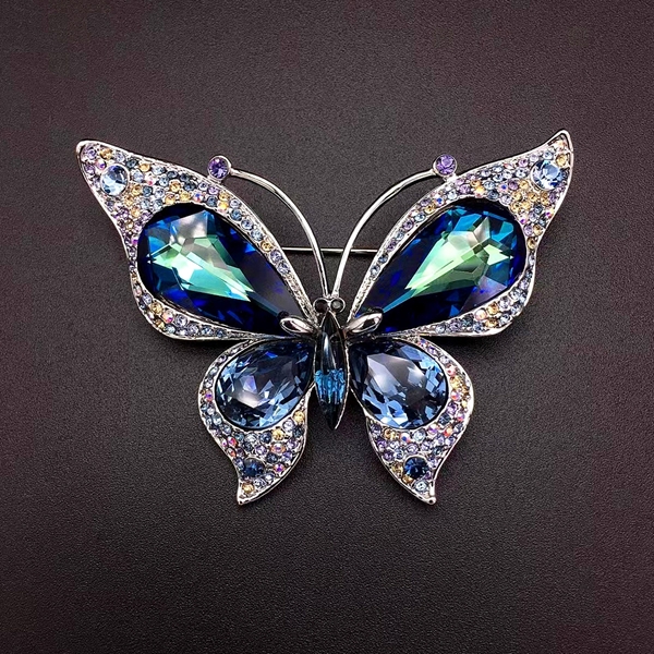 Picture of Zinc Alloy Swarovski Element Brooche Wholesale Price