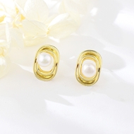 Picture of Unusual Medium Classic Stud Earrings