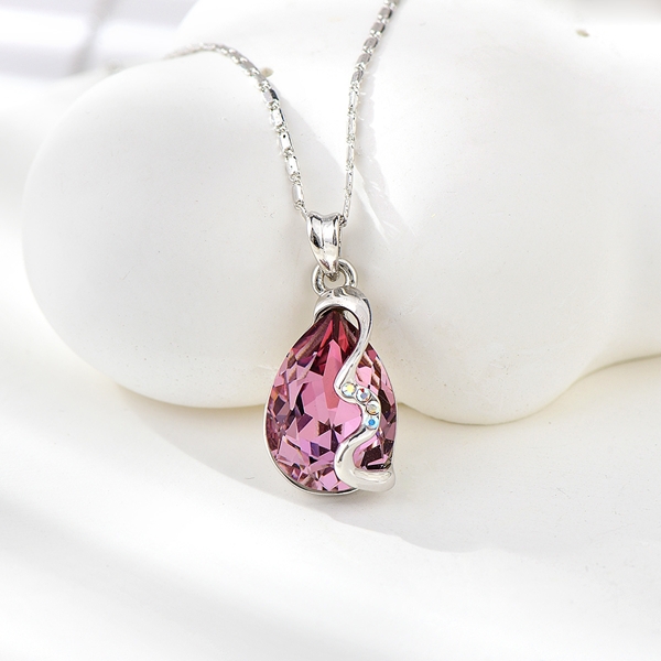 Picture of New Swarovski Element Small Pendant Necklace