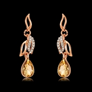 Picture of Beautiful Artificial Crystal Rose Gold Plated Dangle Earrings