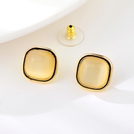 Picture of Zinc Alloy Gold Plated Stud Earrings with Full Guarantee