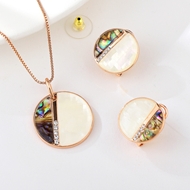 Picture of Sparkling Casual Gold Plated Necklace and Earring Set