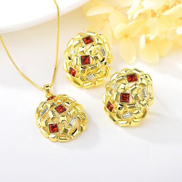 Picture of Good Artificial Crystal Gold Plated 2 Piece Jewelry Set