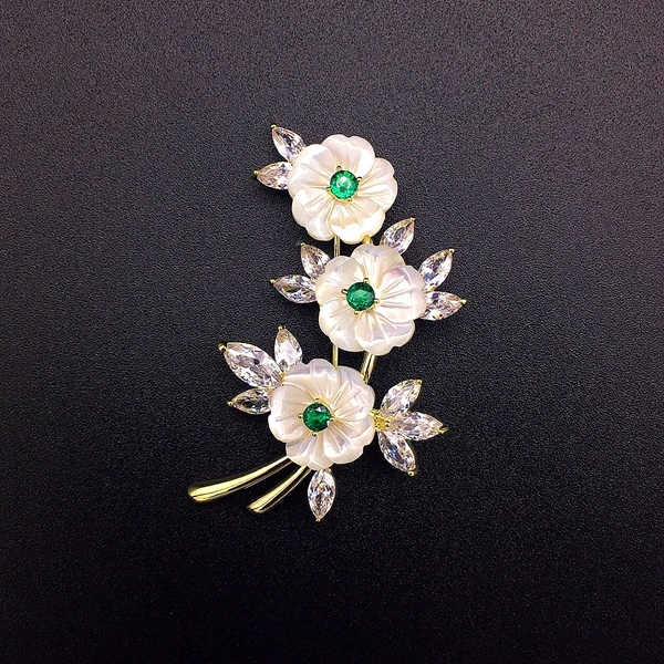 Picture of Shop Gold Plated Green Brooche Factory Direct Supply