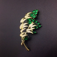 Show details for Amazing Medium Leaf Brooche Show details for Amazing Medium Leaf Brooche