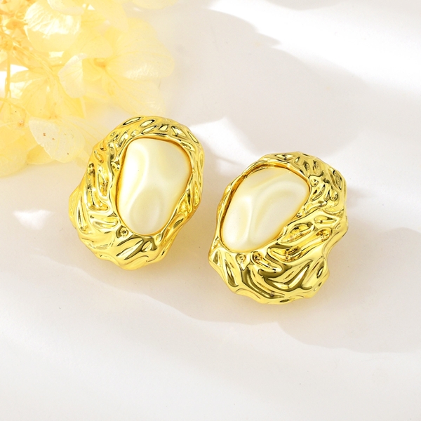 Picture of Zinc Alloy Dubai Big Stud Earrings with Full Guarantee