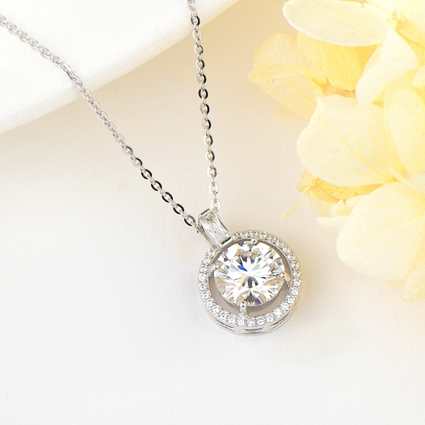 Picture of Luxury Party Pendant Necklace in Exclusive Design