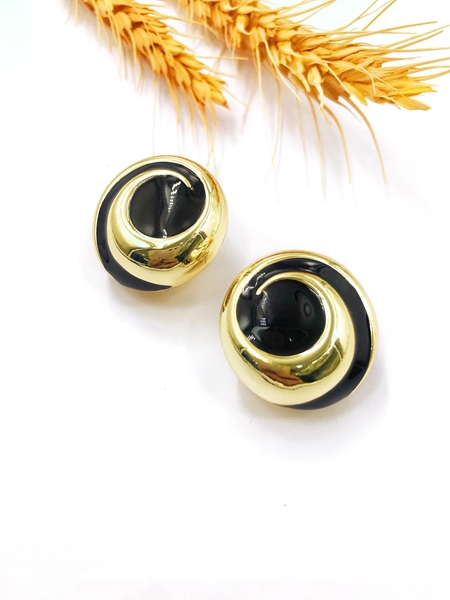 Picture of Party Simple Clip On Earrings with Beautiful Craftmanship