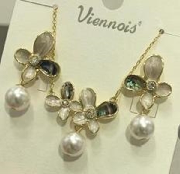 Picture of Great Moissanite Colorful Y Necklace