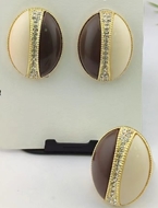 Show details for Reasonably Priced Simple Resin Chandelier Earrings in Exclusive Design