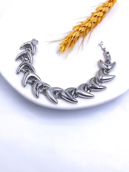 Picture of Nice Wedding Platinum Plated Fashion Bracelet